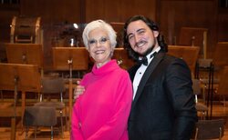 raina-kabaivanska-i-bozhidar-bozhkilov-feat-aleksandyr-bogdanov-tomsyn_250x154_crop_478b24840a