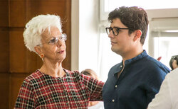 raina-2-2_250x154_crop_478b24840a