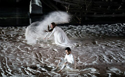 raina-2_250x154_crop_478b24840a