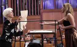 raina-nona-krystnikova-sn-krum-stoev1_250x154_crop_478b24840a