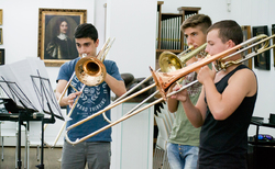 tromp8_250x154_crop_478b24840a