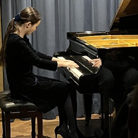 angela-todorova-bta_280x280_crop_478b24840a