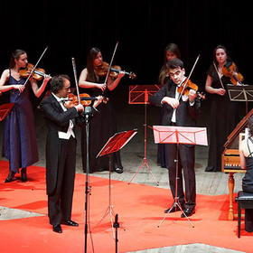 photo-33_280x280_crop_478b24840a