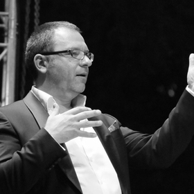 photo-42_280x280_crop_478b24840a