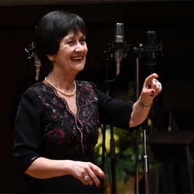 veneciq-karamanova_280x280_crop_478b24840a