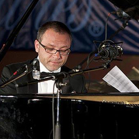 angel-zaberski_280x280_crop_478b24840a