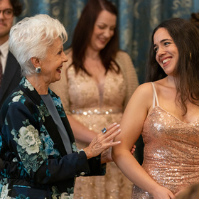 raina-1-alexander-bogdan-tompson_280x280_crop_478b24840a