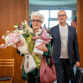 raina-1_280x280_crop_478b24840a