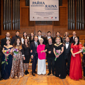 raina-3_280x280_crop_478b24840a