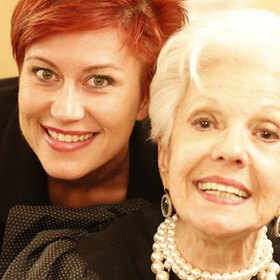 raina_280x280_crop_478b24840a