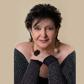 viki-almazidu-aris-papadopoulos_280x280_crop_478b24840a