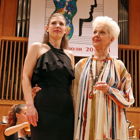 viktor-viktorov-al_280x280_crop_478b24840a