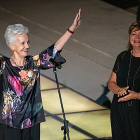 raina-kabaivanska-alexander-bogdan-thompson-na-bg_280x280_crop_478b24840a