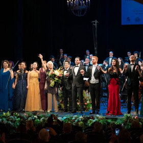 raina-kabaivanska-koncert-alexander-thompson_280x280_crop_478b24840a