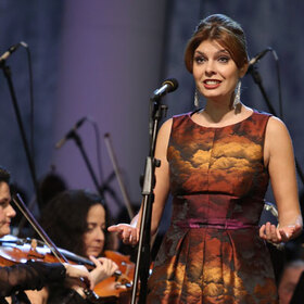 raina-mariq-radoeva-sn-krum-stoev_280x280_crop_478b24840a