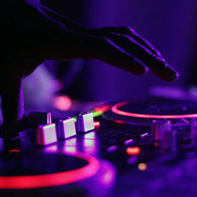 dj-unsplash_280x280_crop_478b24840a