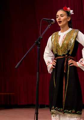 img-8422_280x400_crop_478b24840a