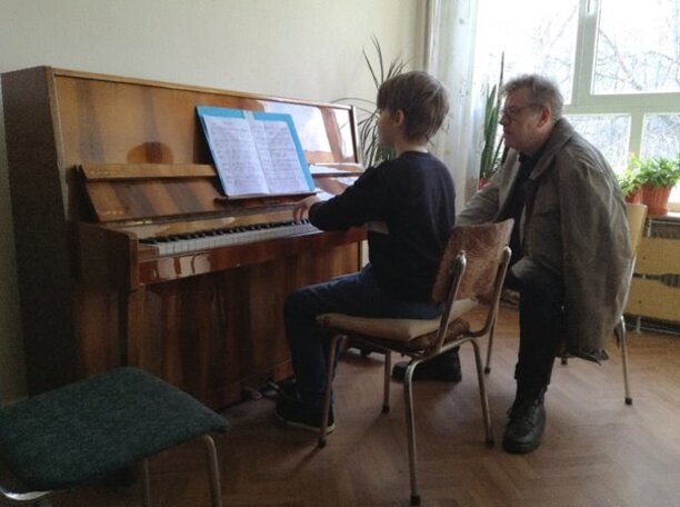 28059040-1735429186500744-2333518652579905602-n_612x830_fit_478b24840a