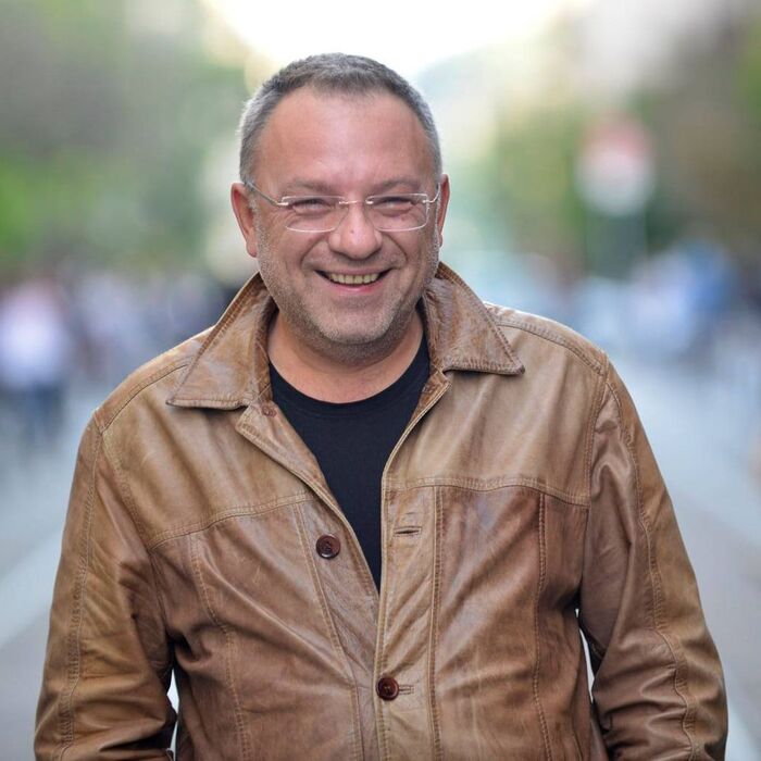 angel-zaberski-rousse-info_700x700_crop_478b24840a