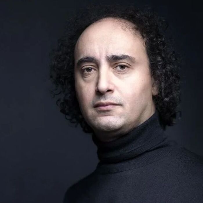 mario-hosen-thesite24-net_700x700_crop_478b24840a