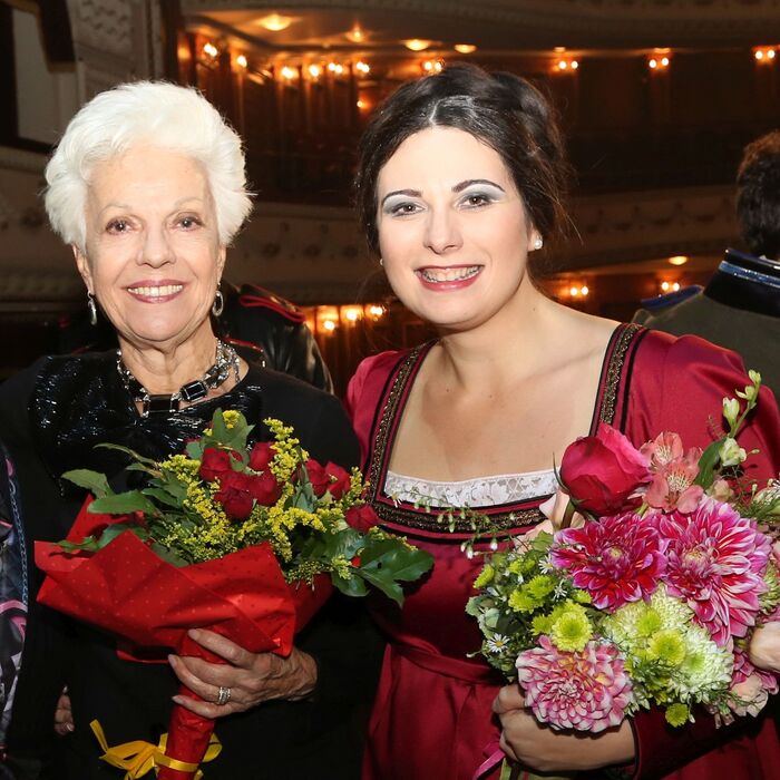 merili-santoro-s-raina-kabaivanska-f-krum-stoev_700x700_crop_478b24840a