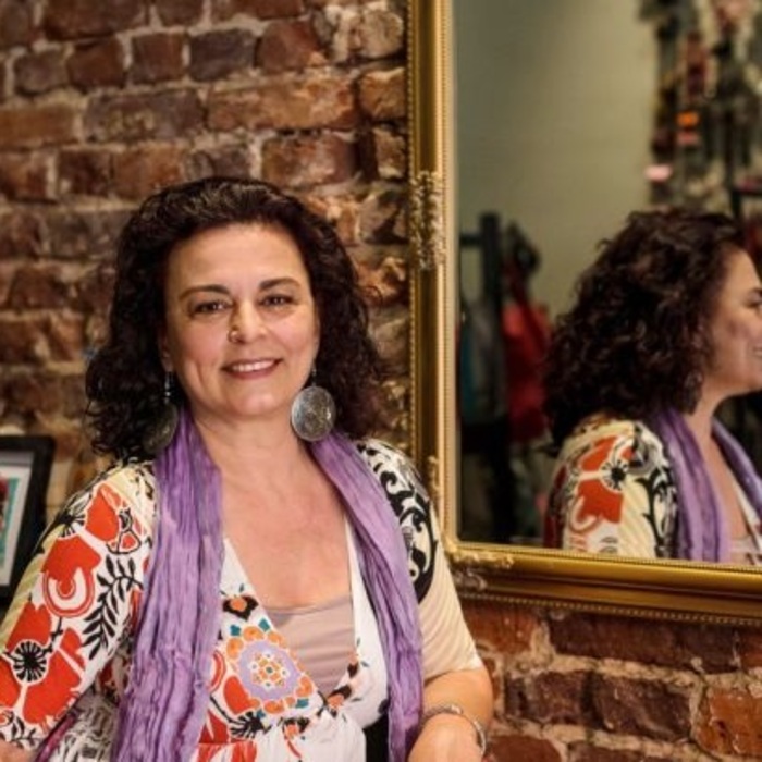 anna-mariq-petrova-giuzeleva-licatanagrada-com_700x700_crop_478b24840a