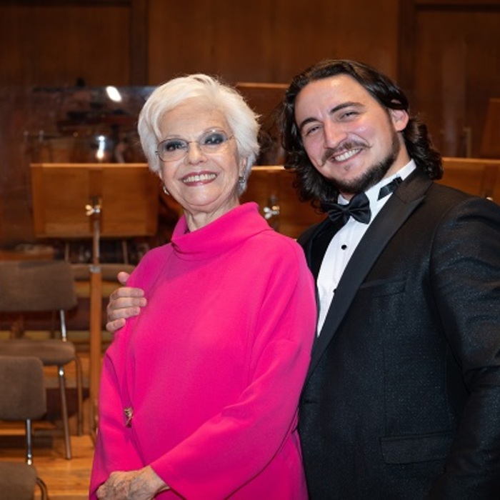 04-raina-kabaivanska-s-bogidar-bojkilov-f-aleksandar-bogdan-tomsan_700x700_crop_478b24840a