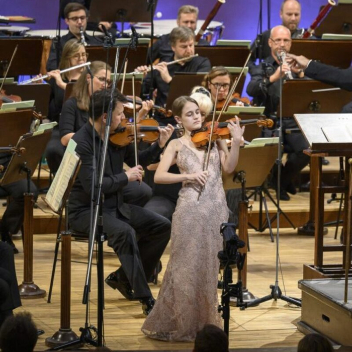 diana-chausheva_700x700_crop_478b24840a