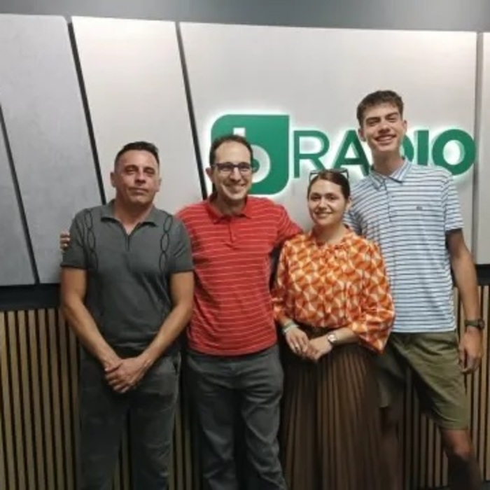 purvoleta-radeva-pravougulnik-btv_700x700_crop_478b24840a