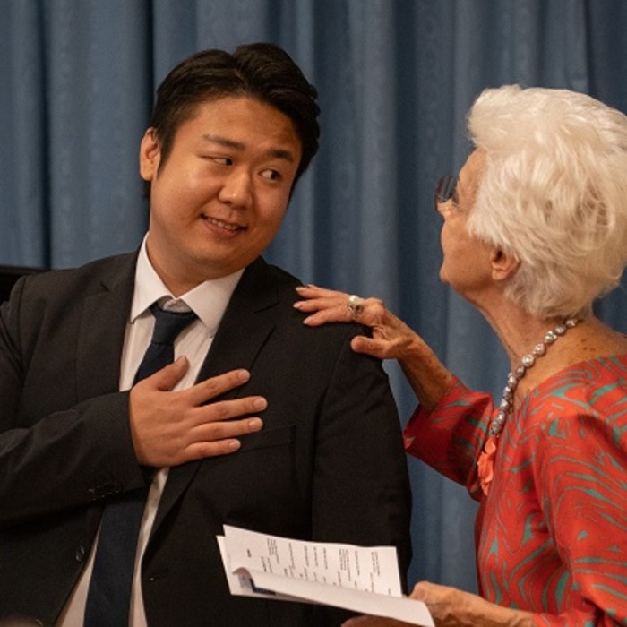 3-rajna-kabaivanska-dong-jung-kim_700x700_crop_478b24840a