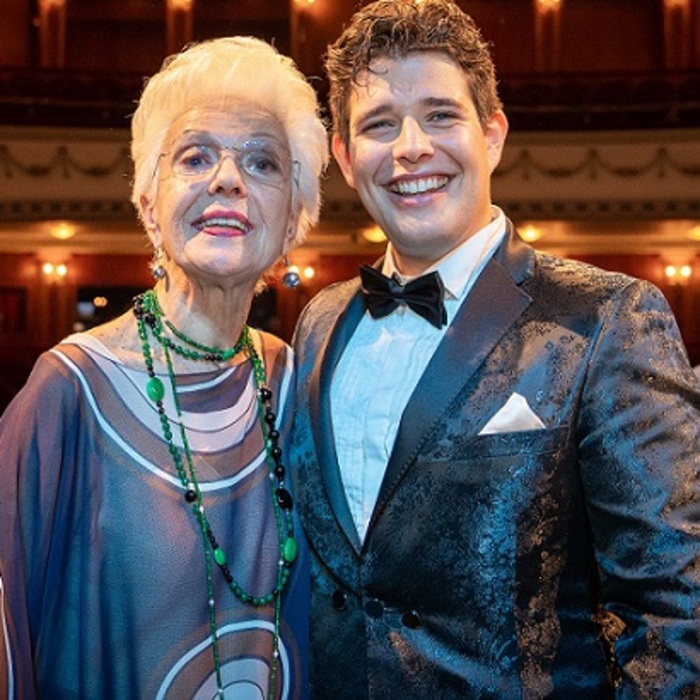 raina-kabaivanska-s-dzhuzepe-infantino-feat-aleksandyr-bogdan-tomsyn_700x700_crop_478b24840a