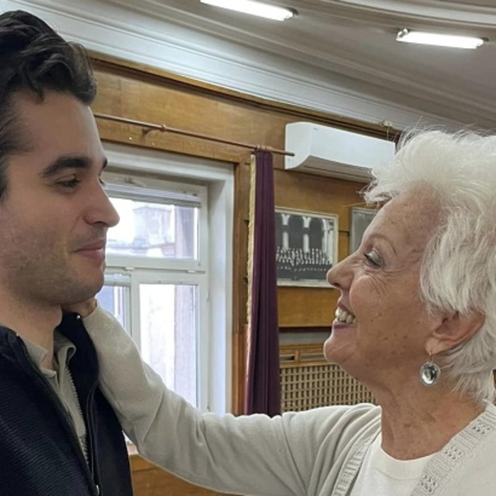 rajna-kabaivanska-s-kristiqn-hristov-f-arhiv-na-nbu_700x700_crop_478b24840a