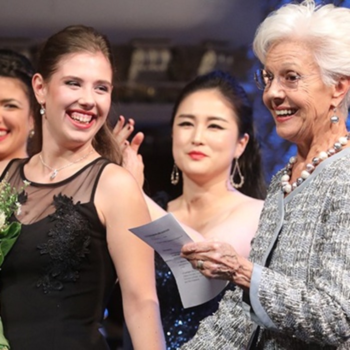 rayna-kb-al-mihajlova-krum-stoev_700x700_crop_478b24840a