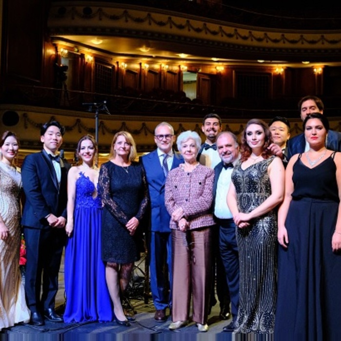 uchenichite-i-shkolata-na-rajna-f-natali-nejkova_700x700_crop_478b24840a