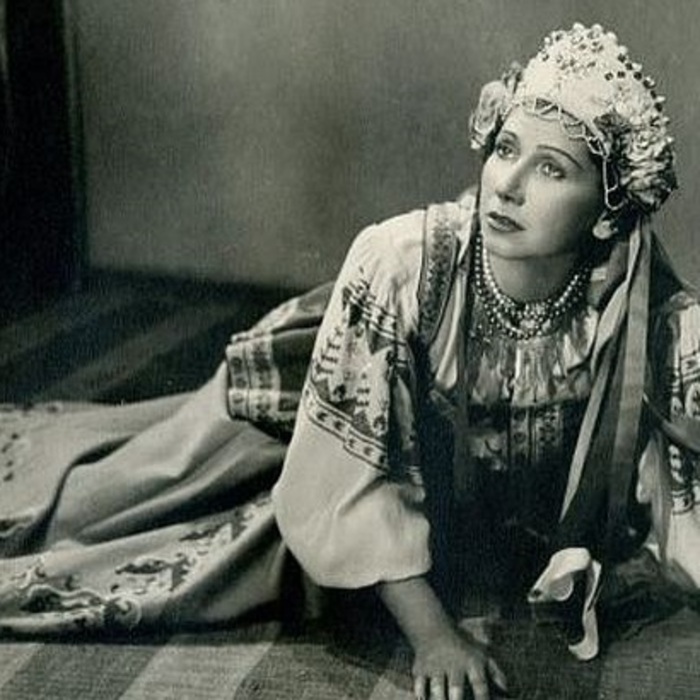 rajna-mihailova-nbu_700x700_crop_478b24840a