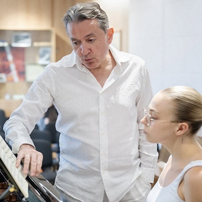 maistorski-klas-ljudmil-angelov-nbu_700x700_crop_478b24840a