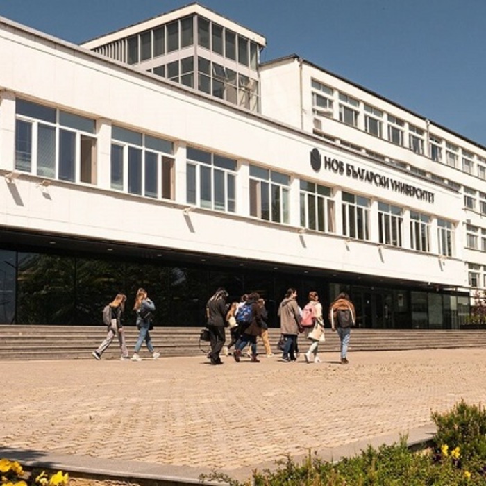 nbu_700x700_crop_478b24840a