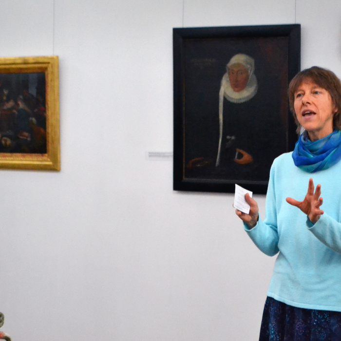 4_700x700_crop_478b24840a