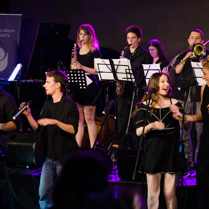 sma2015_700x700_crop_478b24840a