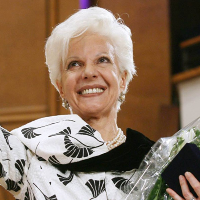 raina_700x700_crop_478b24840a