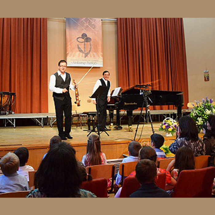 photo-3_700x700_crop_478b24840a