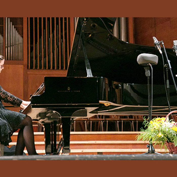 photo-3_700x700_crop_478b24840a