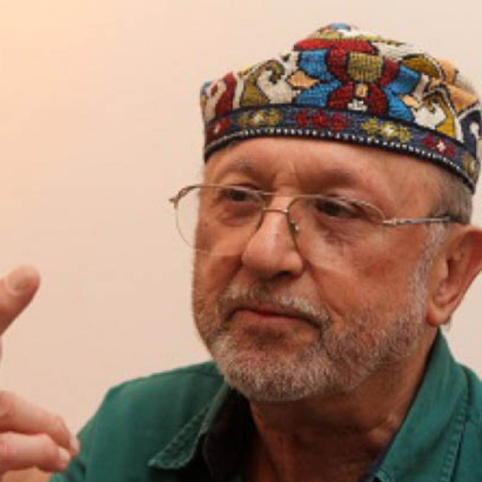 l_700x700_crop_478b24840a