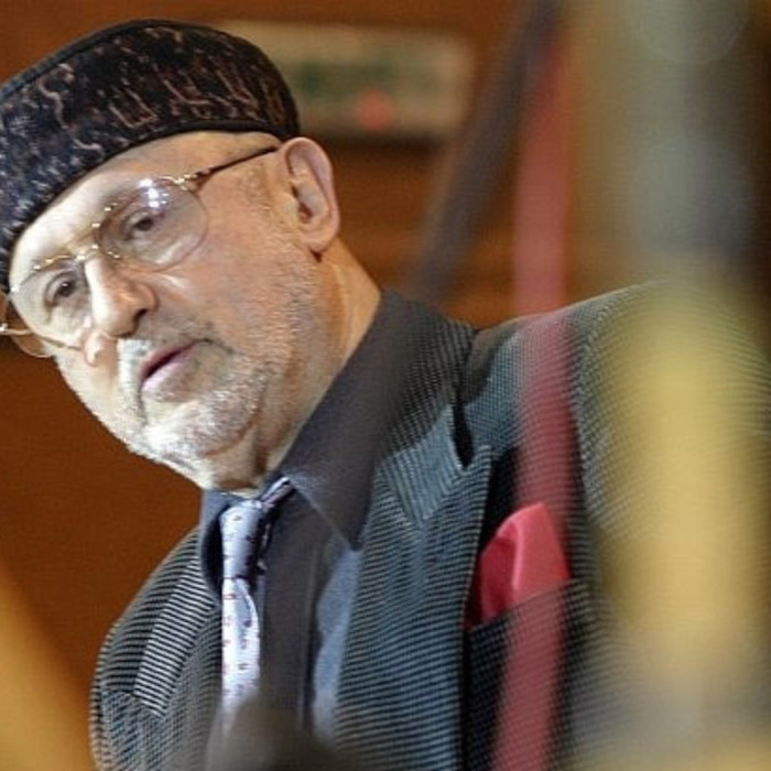 milco_700x700_crop_478b24840a