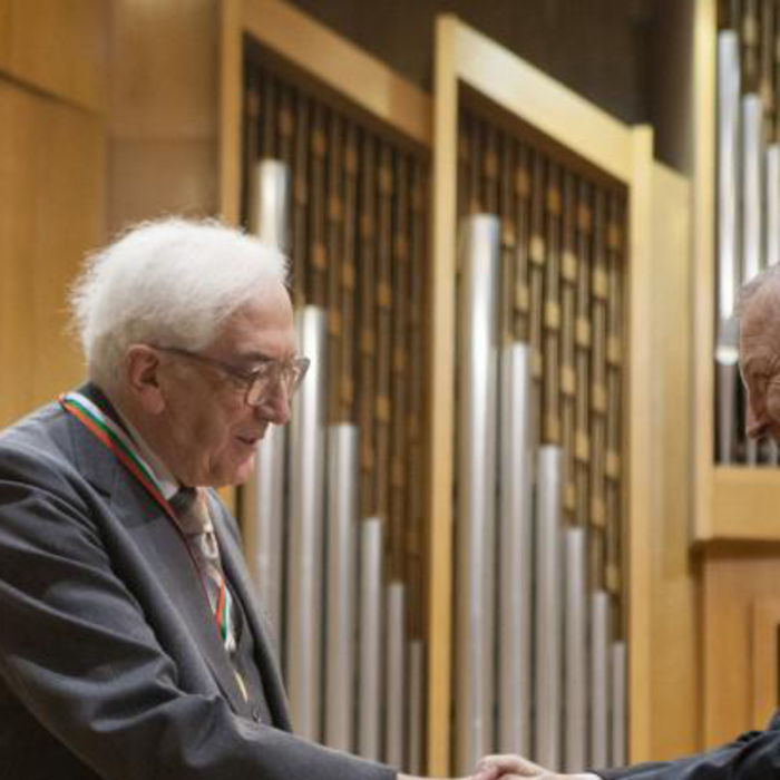 dimitur-hristov_700x700_crop_478b24840a