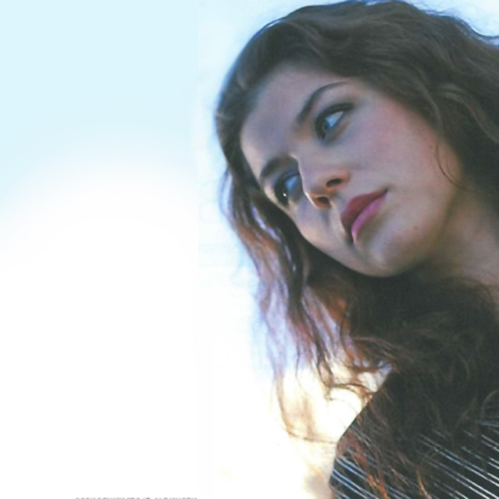 victoriq_700x700_crop_478b24840a