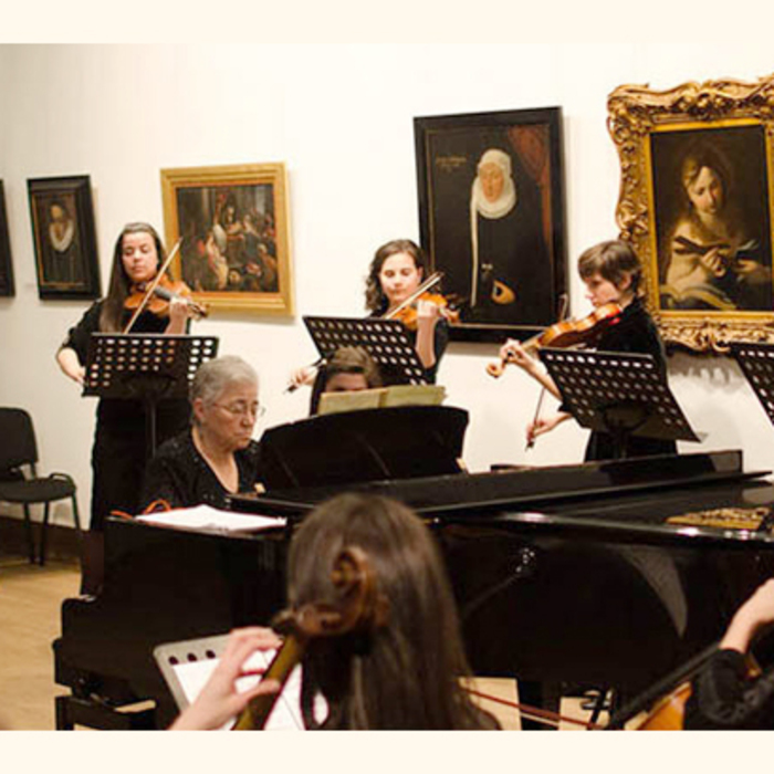 photo-29_700x700_crop_478b24840a