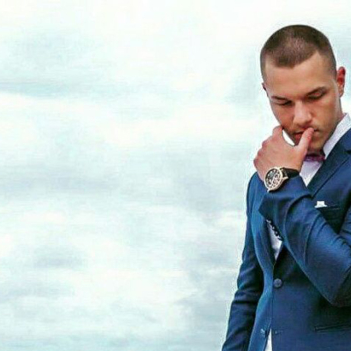 za-grata-v-jivota_700x700_crop_478b24840a