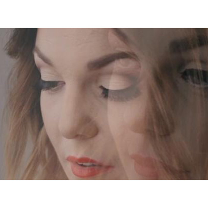 dobrichliikata-tedi-berjarova-s-debiutna-pesen-video-8770_700x700_crop_478b24840a