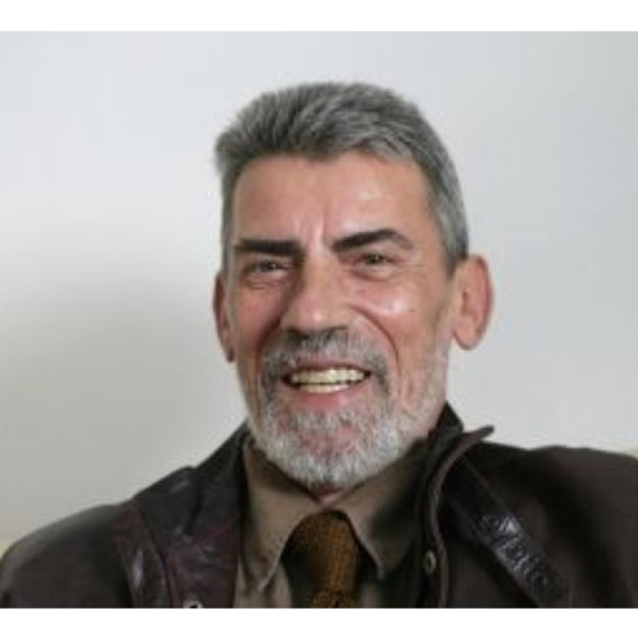 georg_700x700_crop_478b24840a